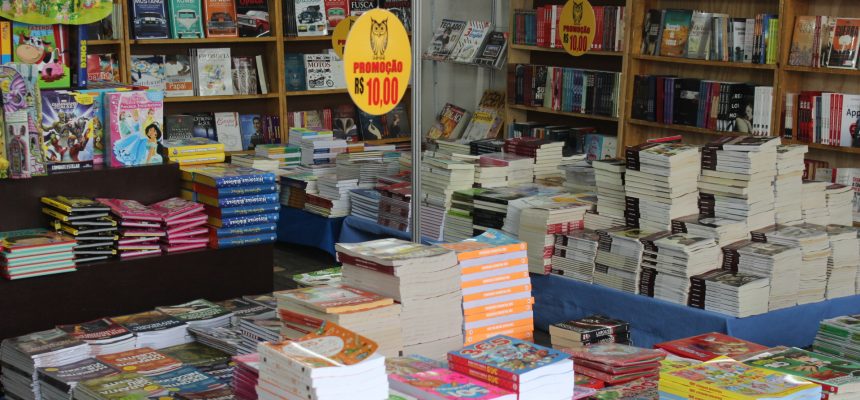 feira-do-livro-foto-arquivo-decom