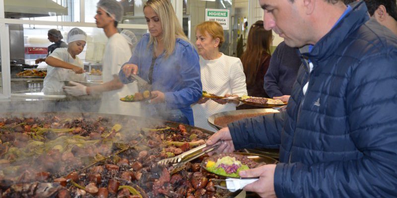 feijoada-beneficente-do-bairro-da-juventude